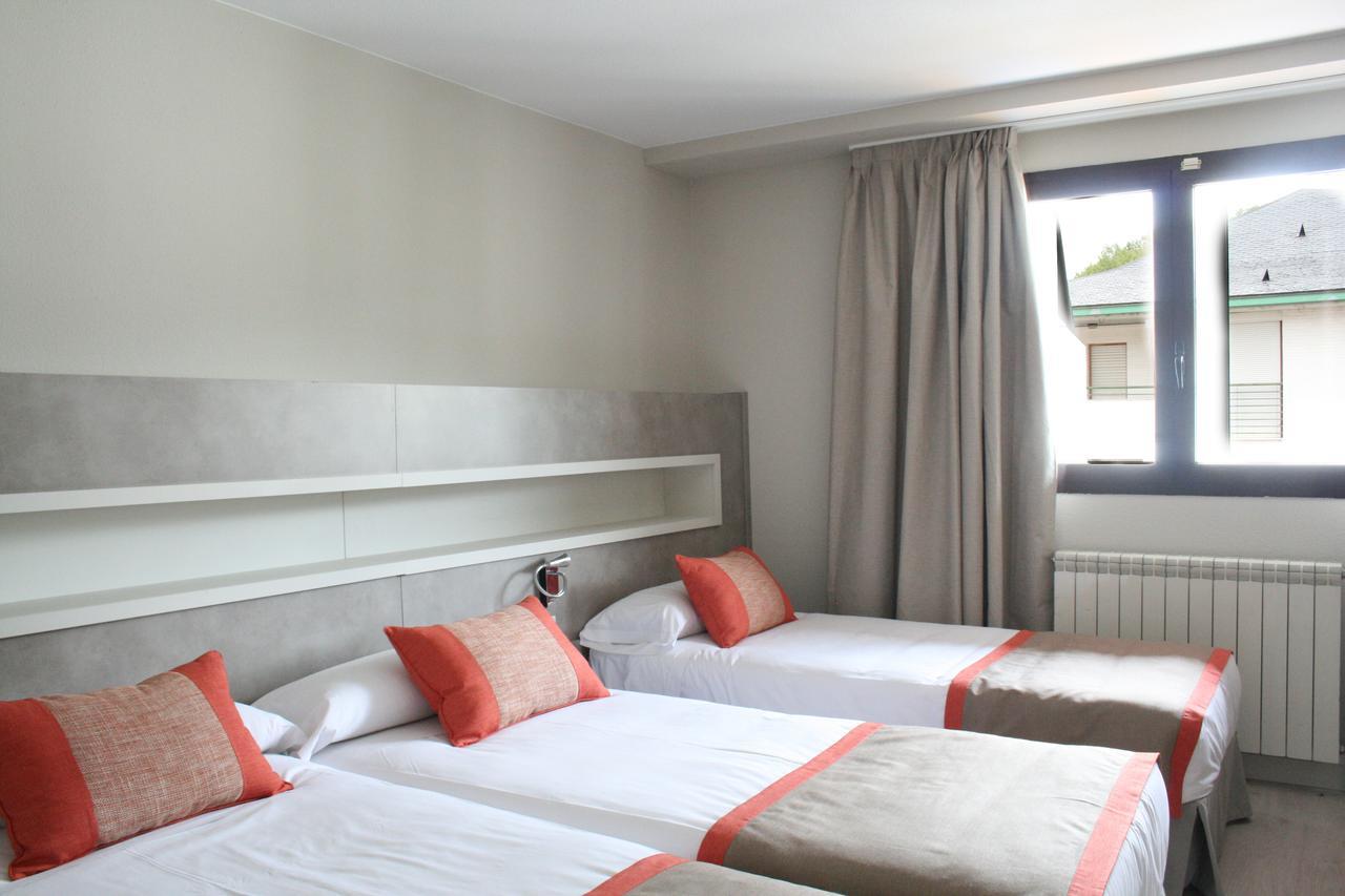 Hotel & Spa Real Jaca Eksteriør bilde