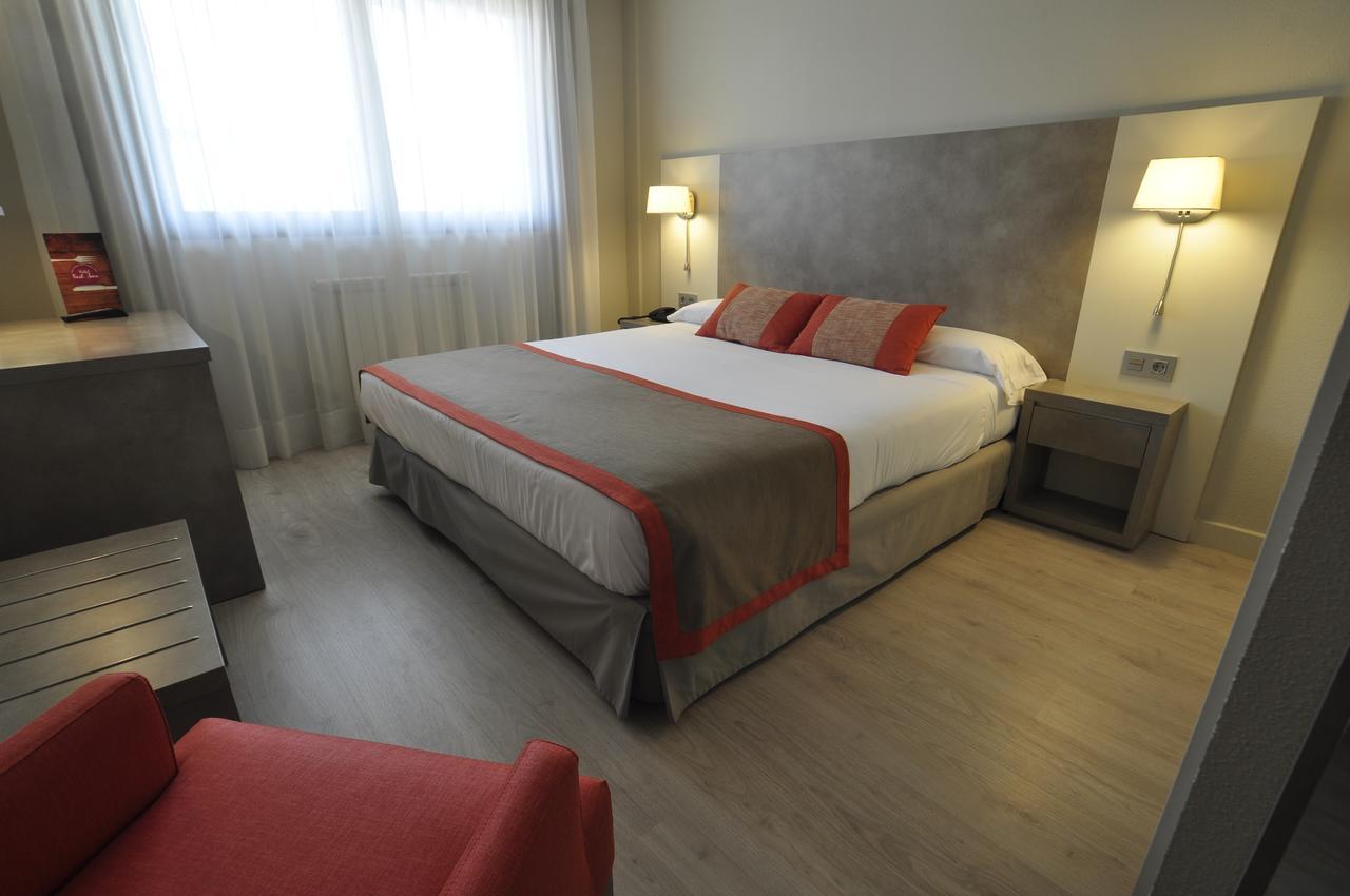 Hotel & Spa Real Jaca Eksteriør bilde