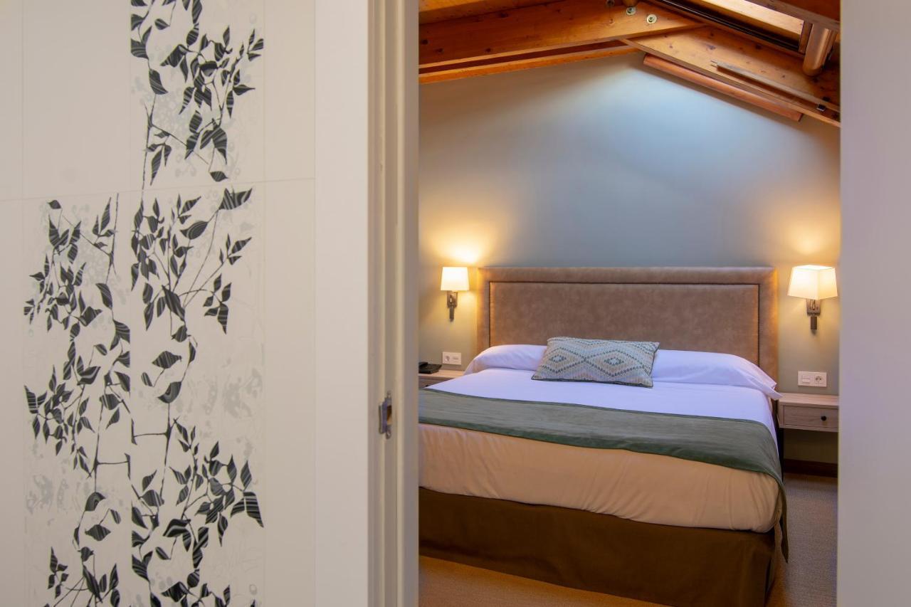 Hotel & Spa Real Jaca Eksteriør bilde